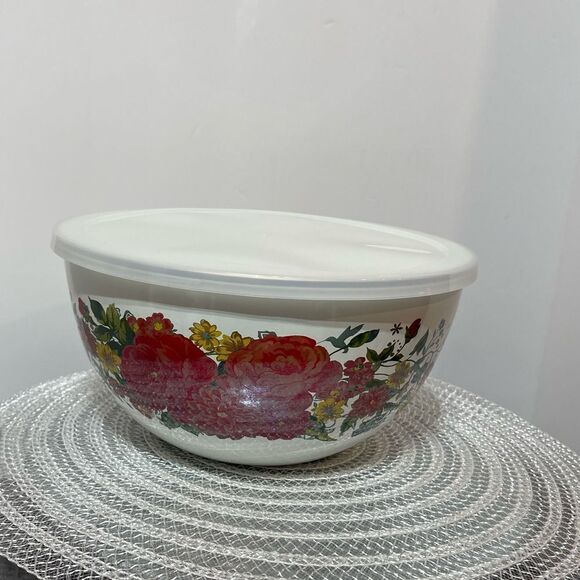 Pioneer Woman Enamel on Steel Mixing Bowl with Lid 4 Qt Sweet Rose NWT - Picture 5 of 10